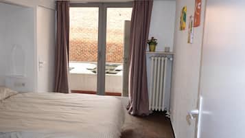 2 chambres, bureau, Wi-Fi, draps fournis