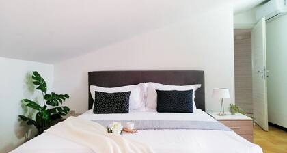 Holihome_Gorycia House FRN