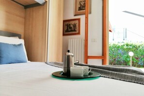 2 chambres, accès au Wi-Fi (inclus), literie fournie
