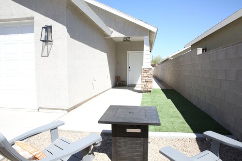 Cozy studio in Yuma's Century Heights historic district!