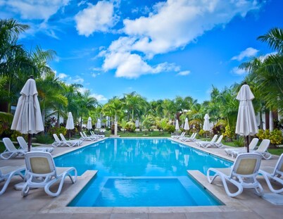 Stylish and modern villa 2BR with pool view.