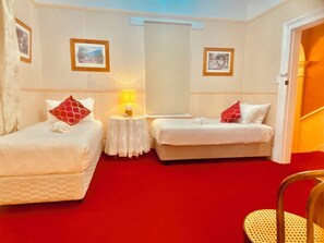 Chambre avec lits jumeaux | Accès au Wi-Fi (inclus)