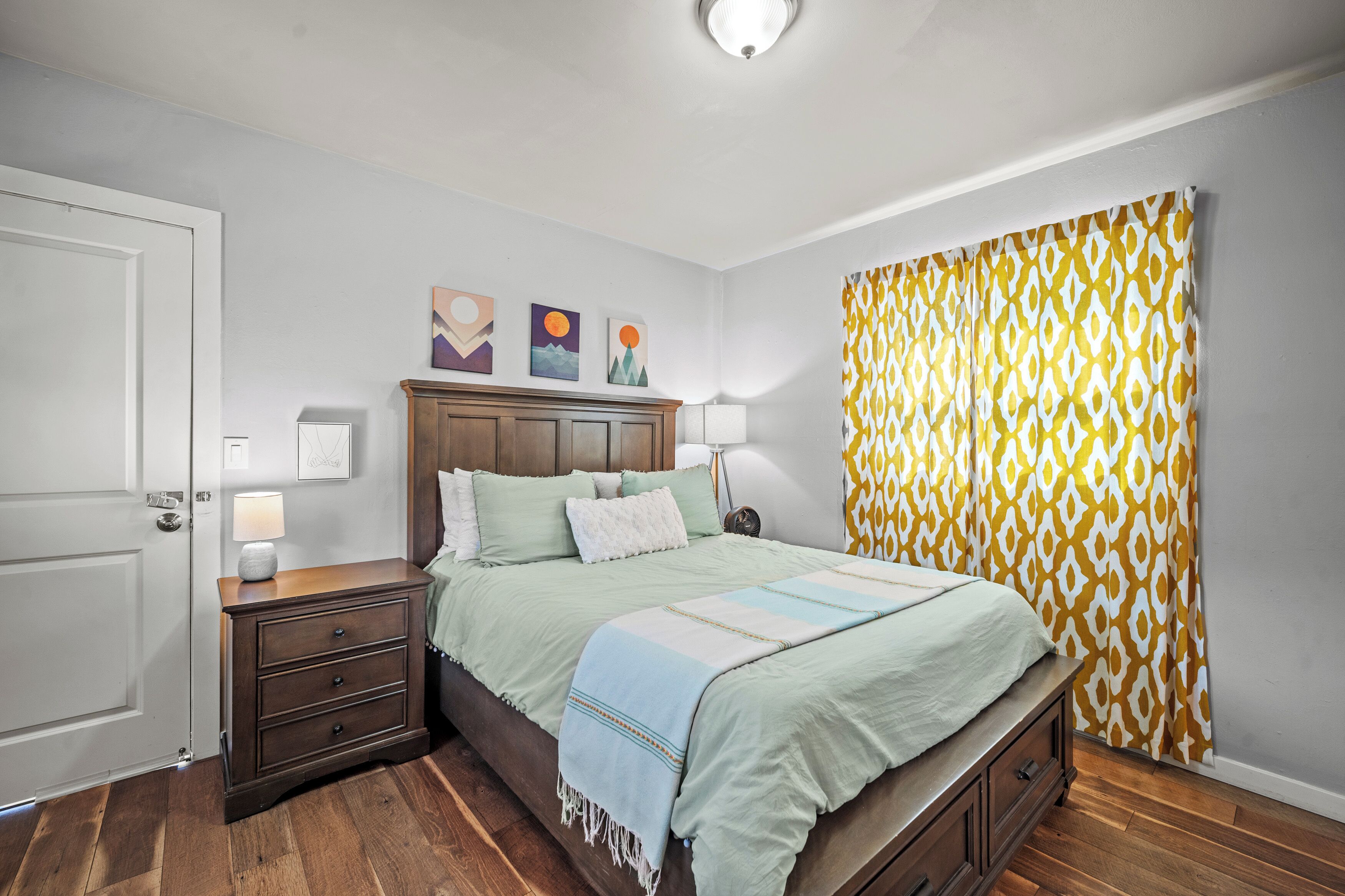 2 chambres, fer et planche à repasser, Wi-Fi, literie fournie