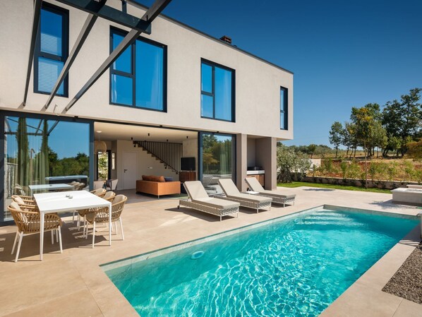 A heated pool - Vacation home Tia 2 by Interhome (Poreč/Nova Vas)