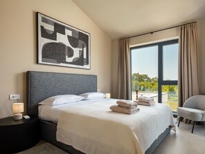 3 bedrooms, Internet