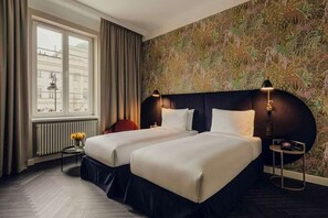 Standard Twin Room - Non-Smoking | Minibar, in-room safe, individually decorated, individually furnished - Flaner Hotel, WorldHotels Crafted (Warsaw)