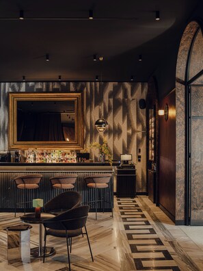 Bar (in der Unterkunft)