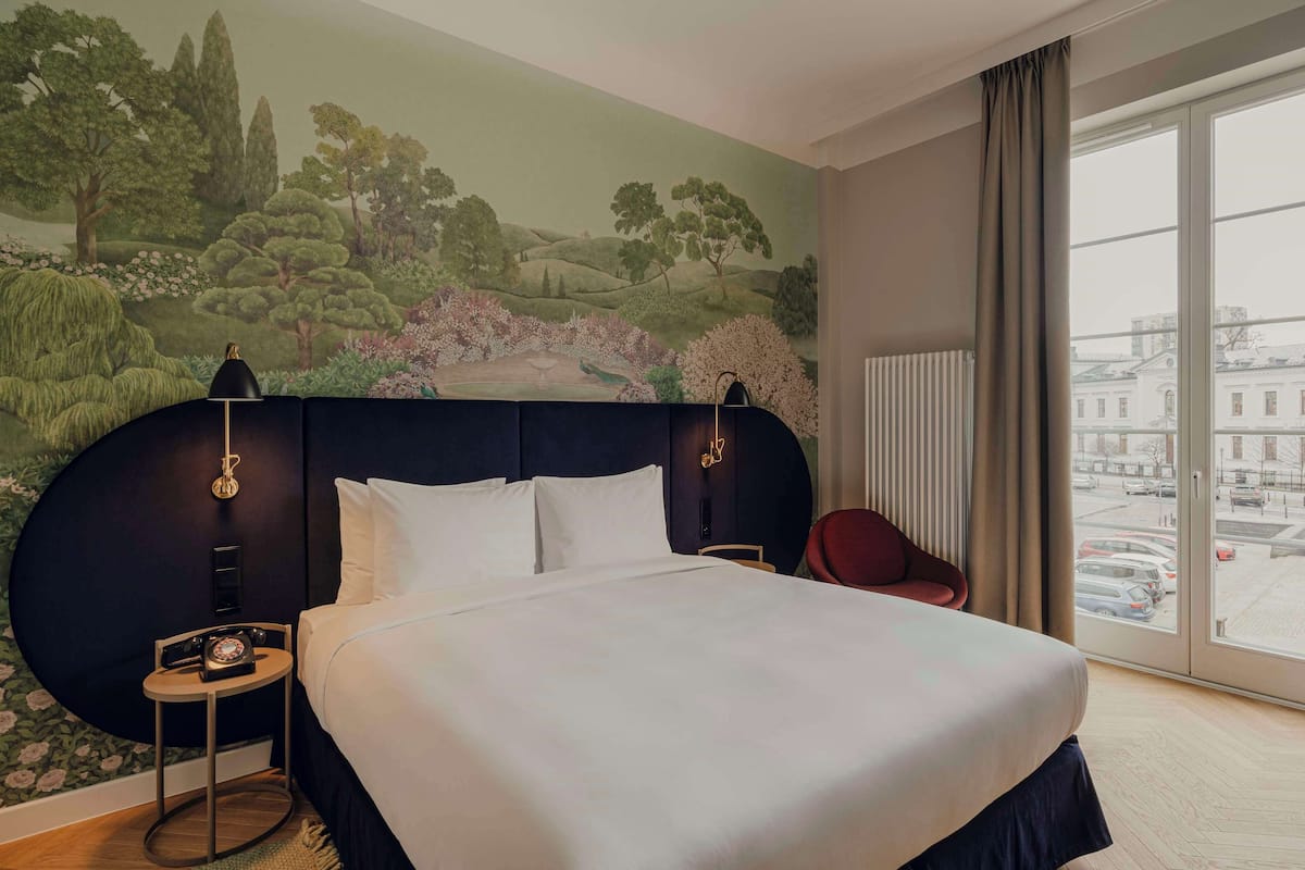 1 bedroom, minibar, in-room safe, individually decorated
