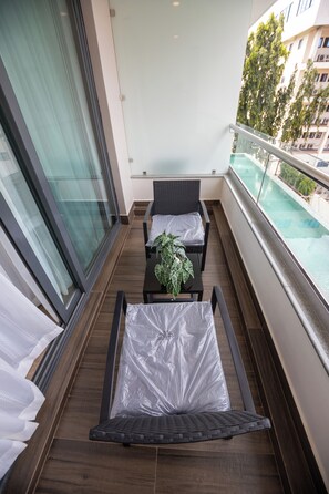 Property grounds - Solaris 1 bedroom Luxury Apartment 309 (Accra)