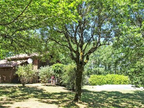 Property grounds - L'Eglantier by Interhome (Loupiac)