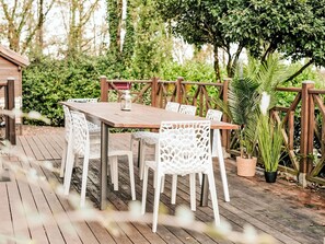 Outdoor dining - L'Eglantier by Interhome (Loupiac)