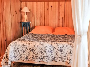 4 chambres, bureau, accès Internet