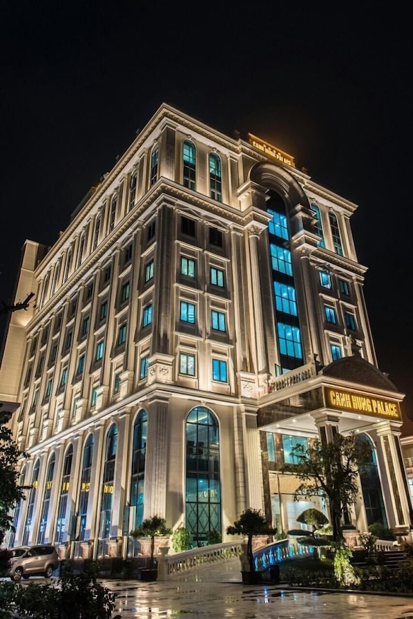 Front of property - evening/night - Canh Hung Palace (Hai Phong)