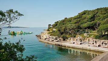 Sun loungers, beach umbrellas, snorkeling, beach volleyball