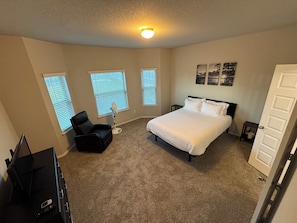 4 bedrooms, desk, iron/ironing board, free WiFi - Pet-Friendly 4BR Home in Northwest San Antonio | Cozy & Convenient (San Antonio)
