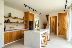 Villa, 2 Bedrooms, Patio, Pool View | Private kitchen | Stovetop, electric kettle, cookware/dishes/utensils - Casanna Umalas (Kerobokan)