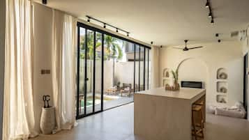 Villa, 2 habitaciones, patio, vistas a la piscina | Comedor