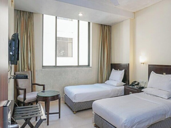 Deluxe kamer | Een bureau, gratis wifi