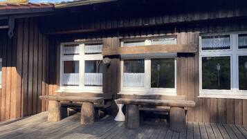 Căn hộ, nhiều phòng ngủ, hút thuốc, hiên | Khu ẩm thực ngoài trời