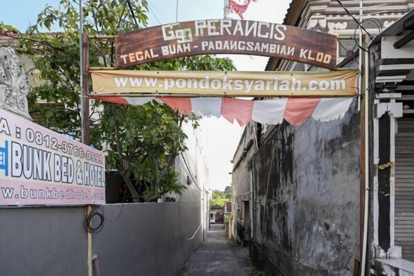 Miscellaneous - Pondok Syariah Denpasar Mitra RedDoorz (Bali)
