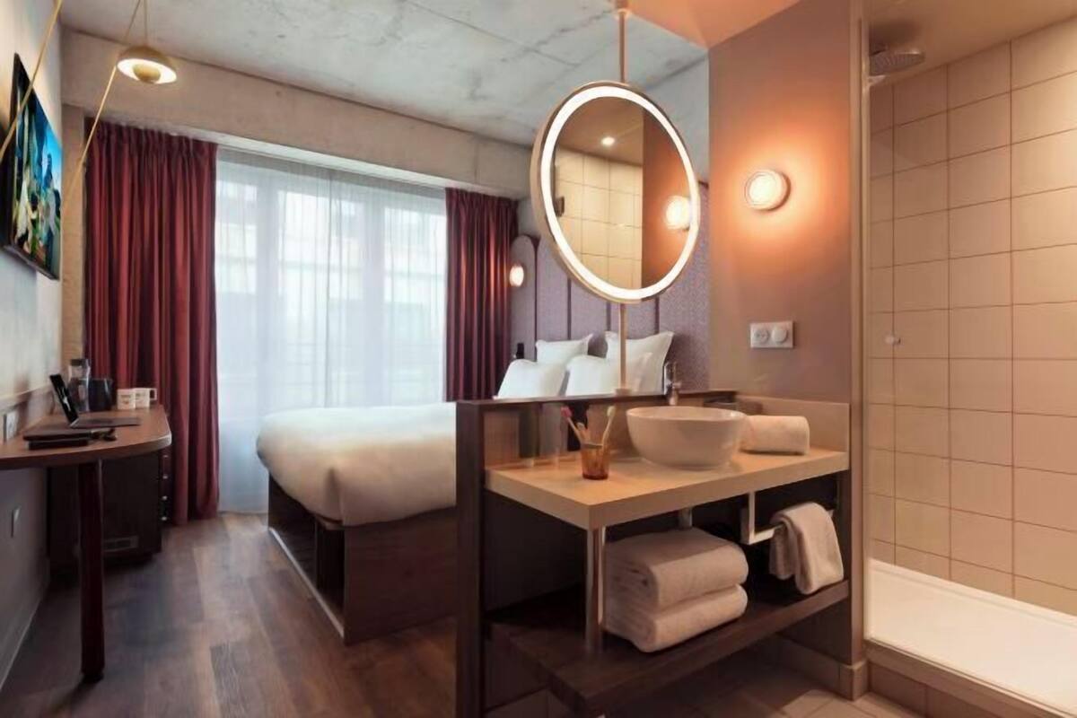 Premium bedding, minibar, in-room safe, blackout drapes