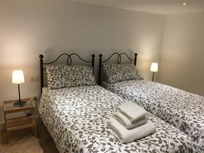 1 bedroom, iron/ironing board, WiFi, bed sheets - La Scalinata di Chiaia,family Room il Cuore Della Citta' un Quartiere Esclusivo (Napoli)