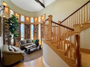 Interior - NEW! Gilroy Farmhouse for Large Groups (Gilroy)