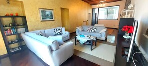 Living area - Rusconi 33 - Spacious apartment (130 sqm) Two bedrooms, Maximum guests 4. (Como)