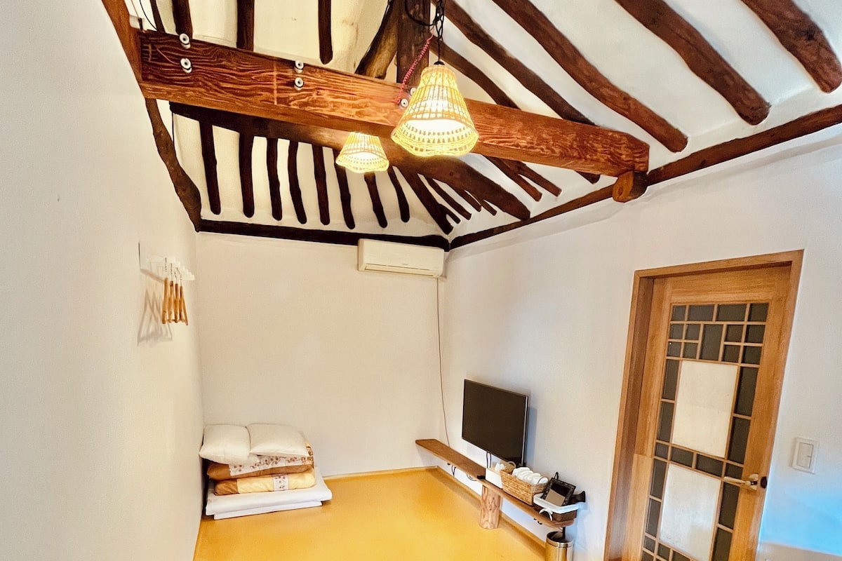 December Room