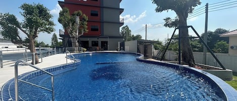 Alberca al aire libre