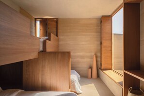 3 bedrooms, bed sheets