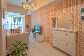 Living area - Uptown Park Suites Tower 1 (Taguig)