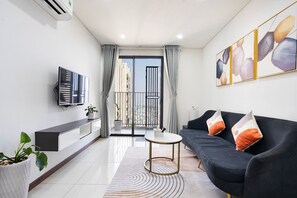 Appartamento Superior, 1 camera da letto, cucina, vista città | 1 camera, minibar, una scrivania, postazione laptop