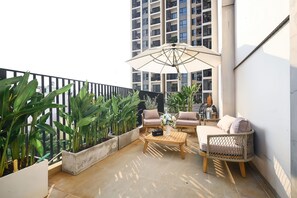 Superior Apartment, 3 Bedrooms, Kitchen, City View | View from room