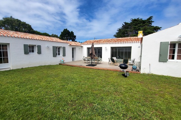 Jardin clos, sans vis-à-vis.