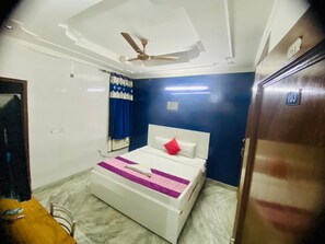 Chambre royale double, plusieurs chambres, vue sur la ville | Accès au Wi-Fi (inclus), literie fournie