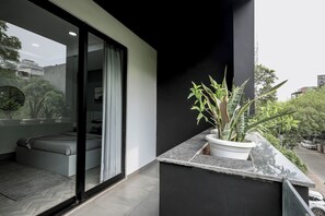 Luxe kamer, balkon, uitzicht op de stad | Uitzicht vanaf balkon