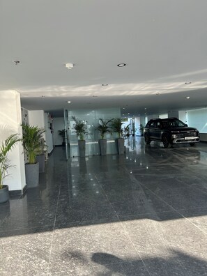 Free self-parking -  BedChambers Serviced Apartment, Golf Course, Gurgaon (Gurugram)