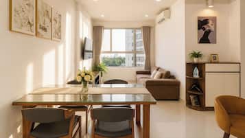 Superior Apartment, 2 Bedrooms, Kitchen, City View | Living area | 35-inch TV with cable channels