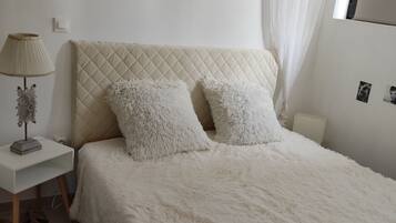 1 habitación, wifi y ropa de cama