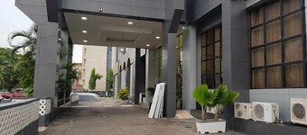 Rockview Hotel Royale