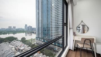 Deluxe Apartment, 3 Bedrooms, 2 Bathrooms, City View | City view