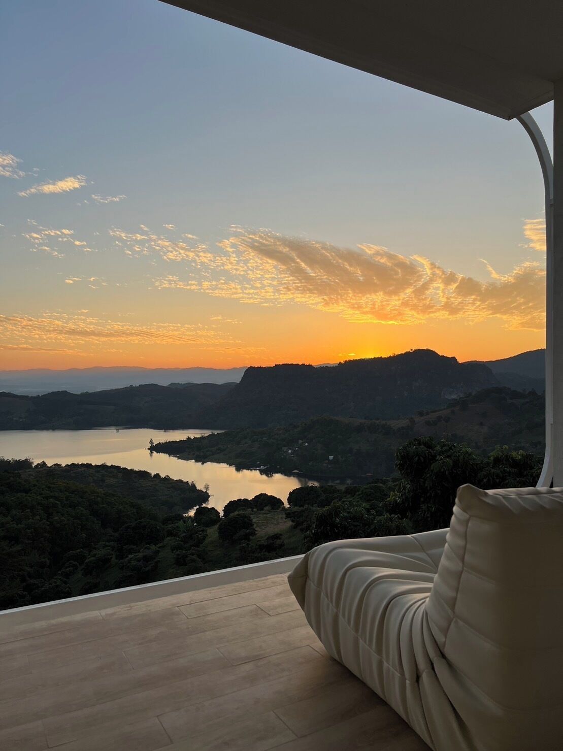 Panoramic House, 1 King Bed, Lake View, Mountainside | Terrace/patio