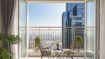 Superior Apartment, 3 Bedrooms, Kitchen, City View | Terrace/patio