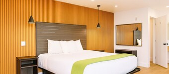 Casa Blanca Hotel - Azusa, Los Angeles