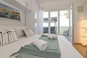 4 bedrooms, iron/ironing board