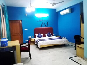 Family Room, City View | Soundproofing, free WiFi, bed sheets - Goroomgo Mayur Gwailor (Gwalior)