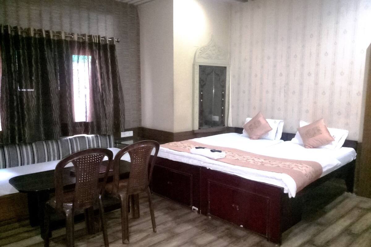 Executive Room, City View