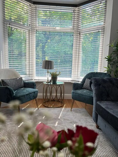 Beautiful 4 Bed House in Sheffield