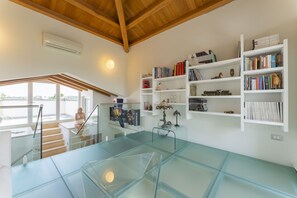 Villa, Hill View | Living area